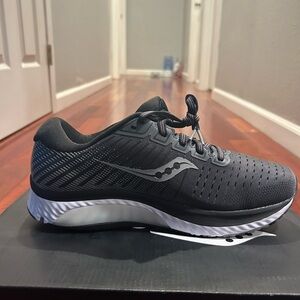 Saucony Black Womens Shoes Size 8.5